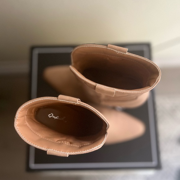 Qupid Women’s Booties 
Size: 6 - Picture 5 of 7